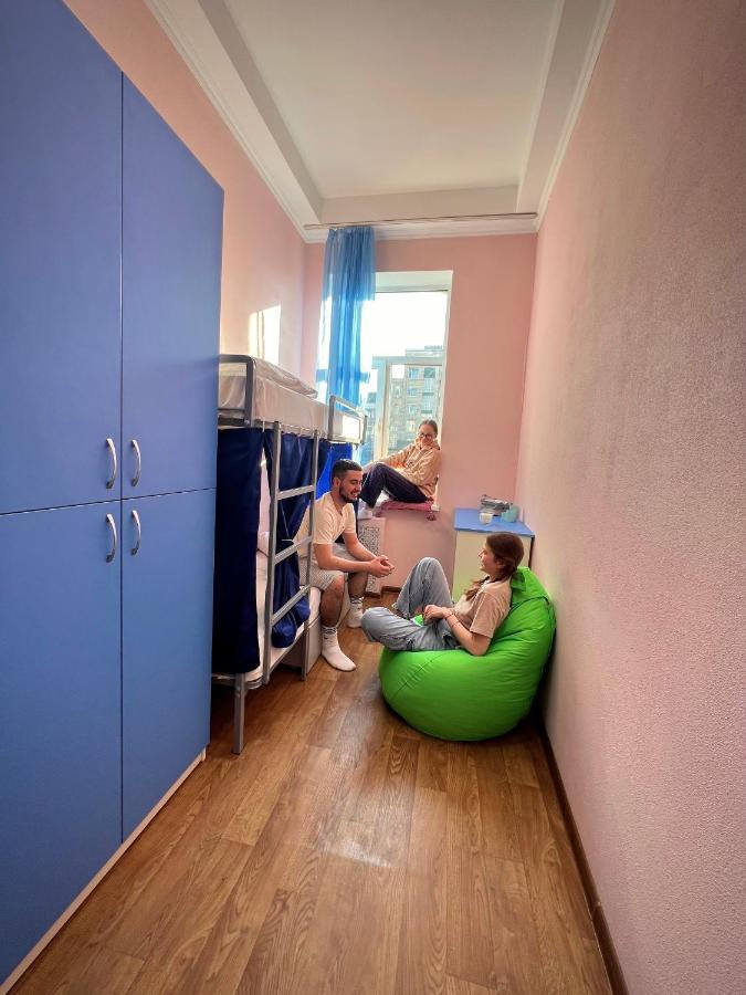 Hostel On Universytet Kyiv Exterior photo